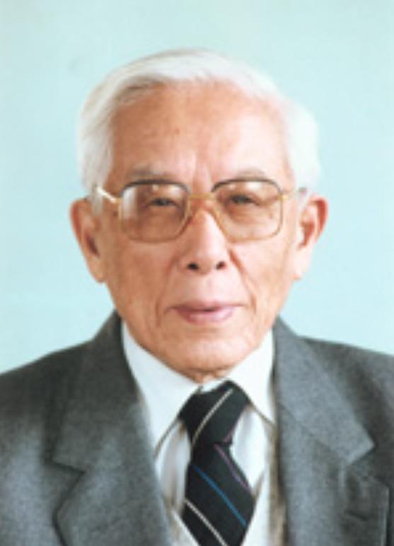 1993年，92岁的前北大校长周培源晨练回家后，对着妻子说：“我爱你！”