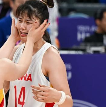 中国女篮球员李月汝刚刚砍下了个人WNBA生涯最高分就赛季报销了。据飞翼队官方消息