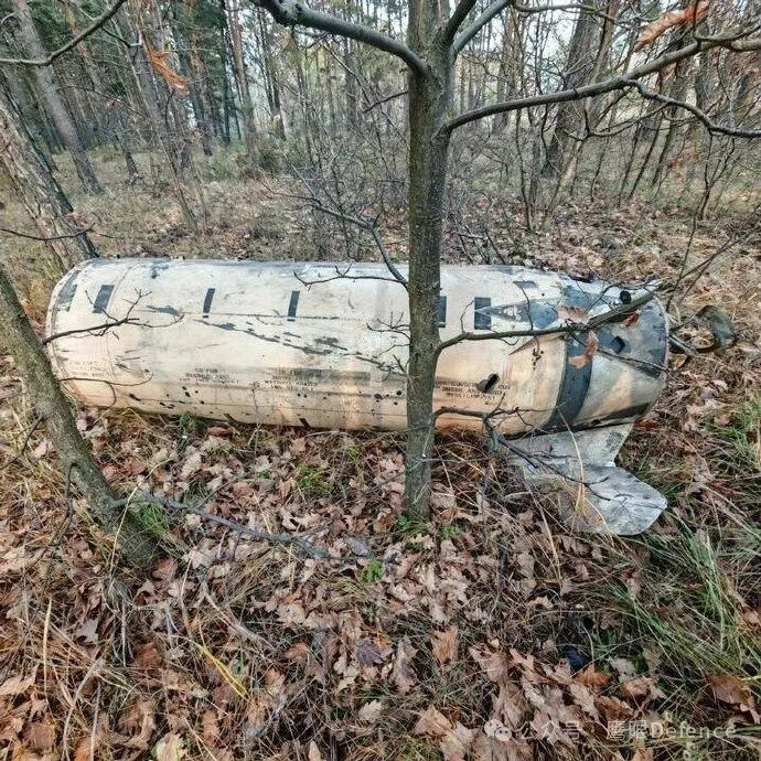 时隔许久之后，乌克兰总参谋部宣布，乌克兰军队再次发射美制ATACMS战术弹道导弹