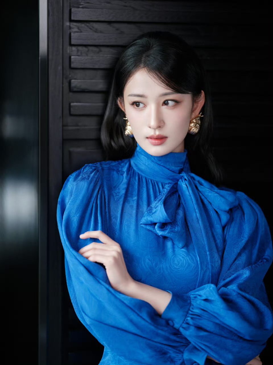 王楚然昨日活动简直美得要窒息，千金小姐既视感，还有这张脸真是太权威了