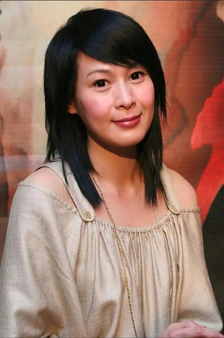 2008年，刘若英开演唱会前，给王宝强打电话，邀请他过来当嘉宾。可是王宝强直接冷