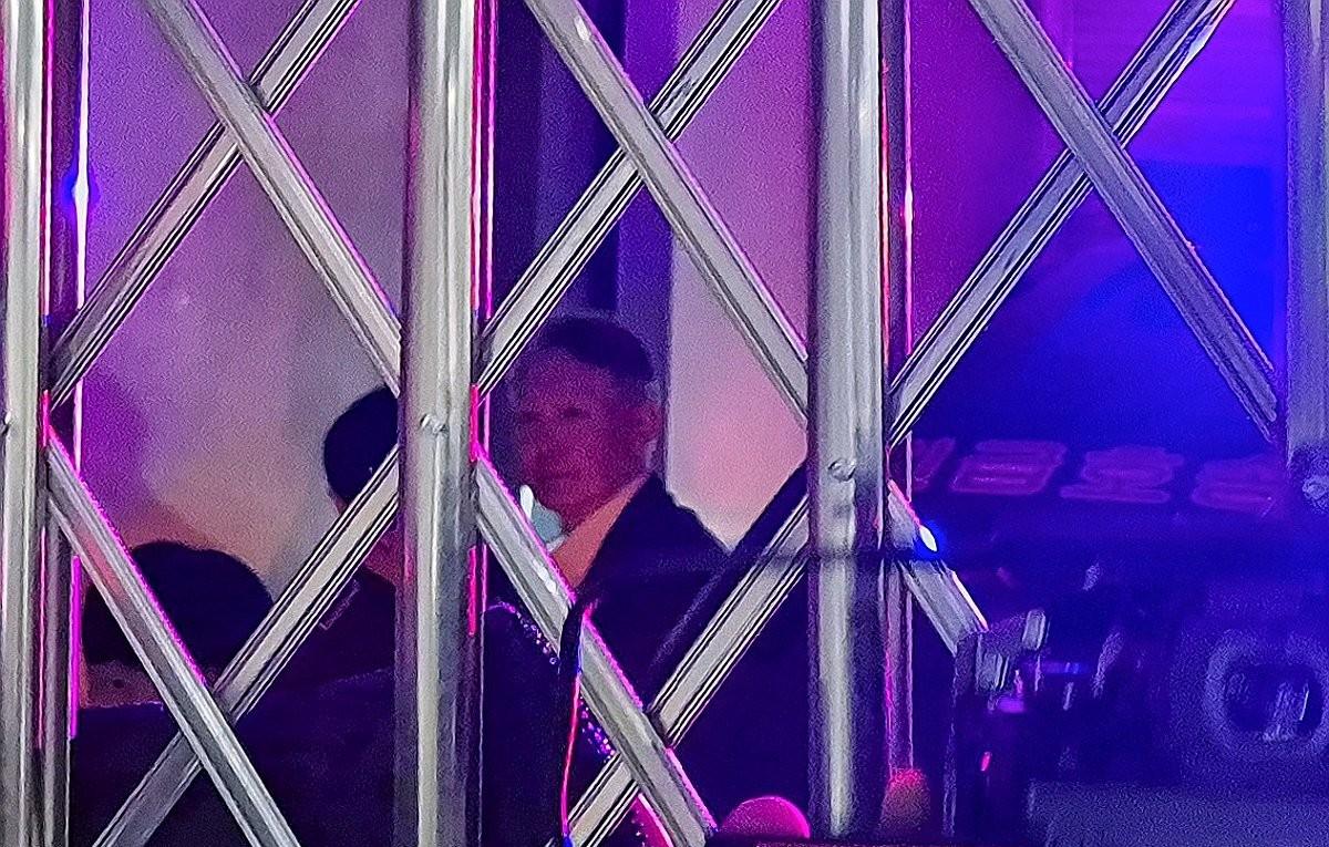 对着一众旧部，尹锡悦当众道歉，他终于意识到，自己犯下了一个多么愚蠢的错误？刚刚