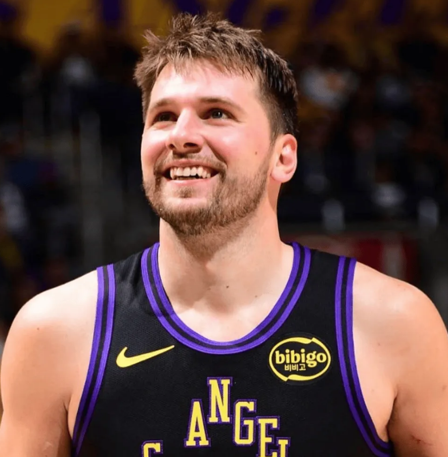 据ESPN报道，湖人出售给鲍勃-伊格尔和约什-库什纳之前，球队核心卢卡-东契奇没