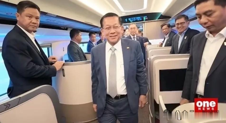 缅甸铁路将学习中国高铁餐饮标准！敏大将品尝了高铁盒饭后，大加赞赏，指示缅甸铁