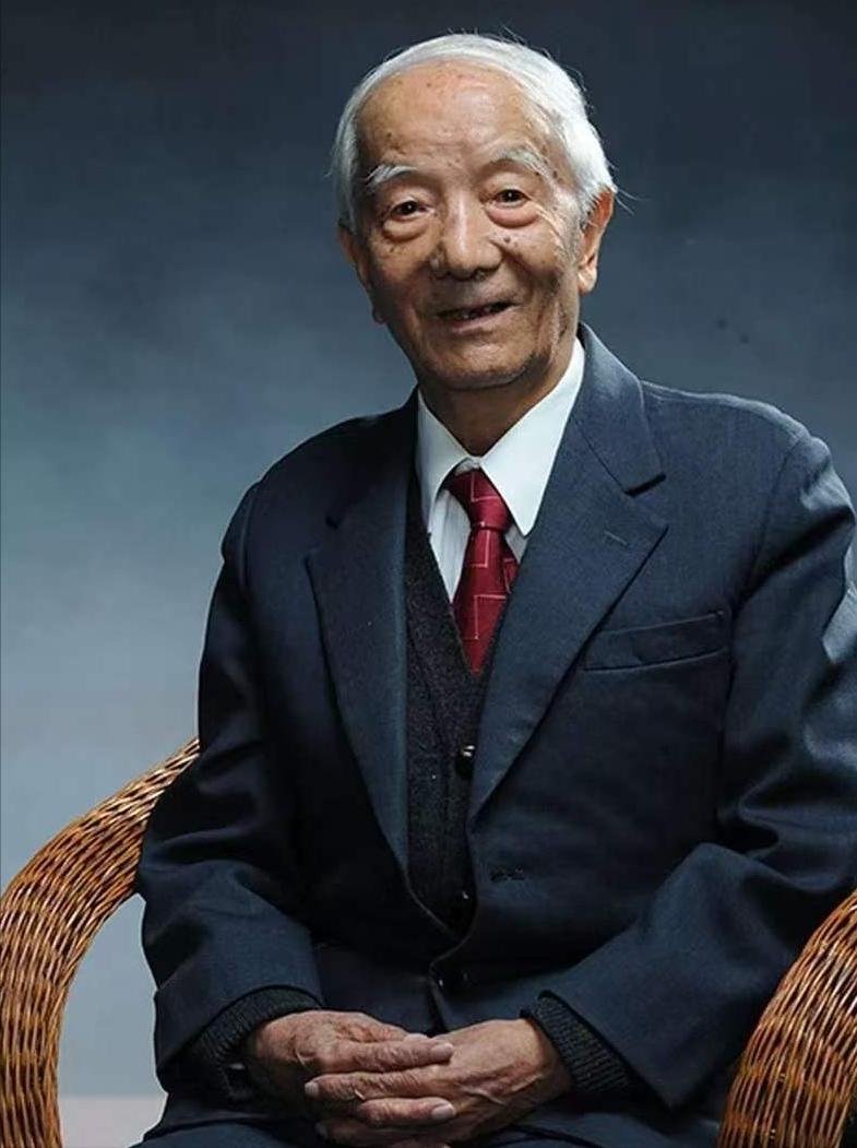 我的天！大人物怎么扎堆去世？昨天是郭兰英和朱公，今天竟然又传来噩耗，“两弹一星”