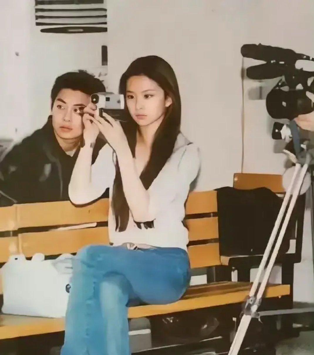 朱亚文要是当初追的是她，现在小孩估计都能打酱油了。