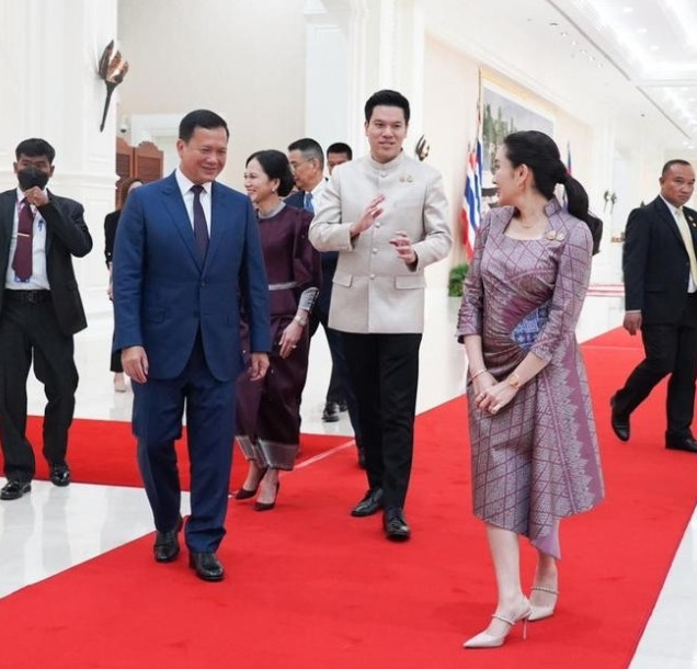 柬埔寨首相洪玛奈，被亲爹洪森给坑了！惨被打脸面子碎一地~尽管身为国家总理，洪玛