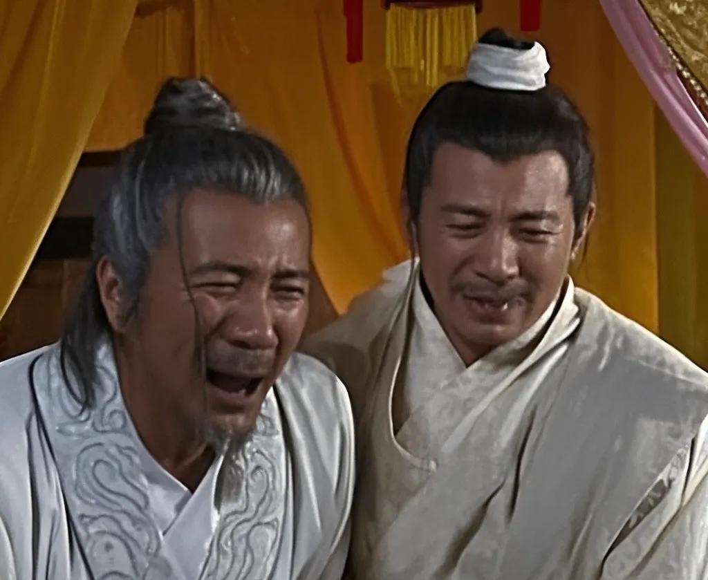 1382年，马皇后出殡，狂风暴雨不止，朱元璋大发雷霆：“雨若不停，送葬人全部陪葬