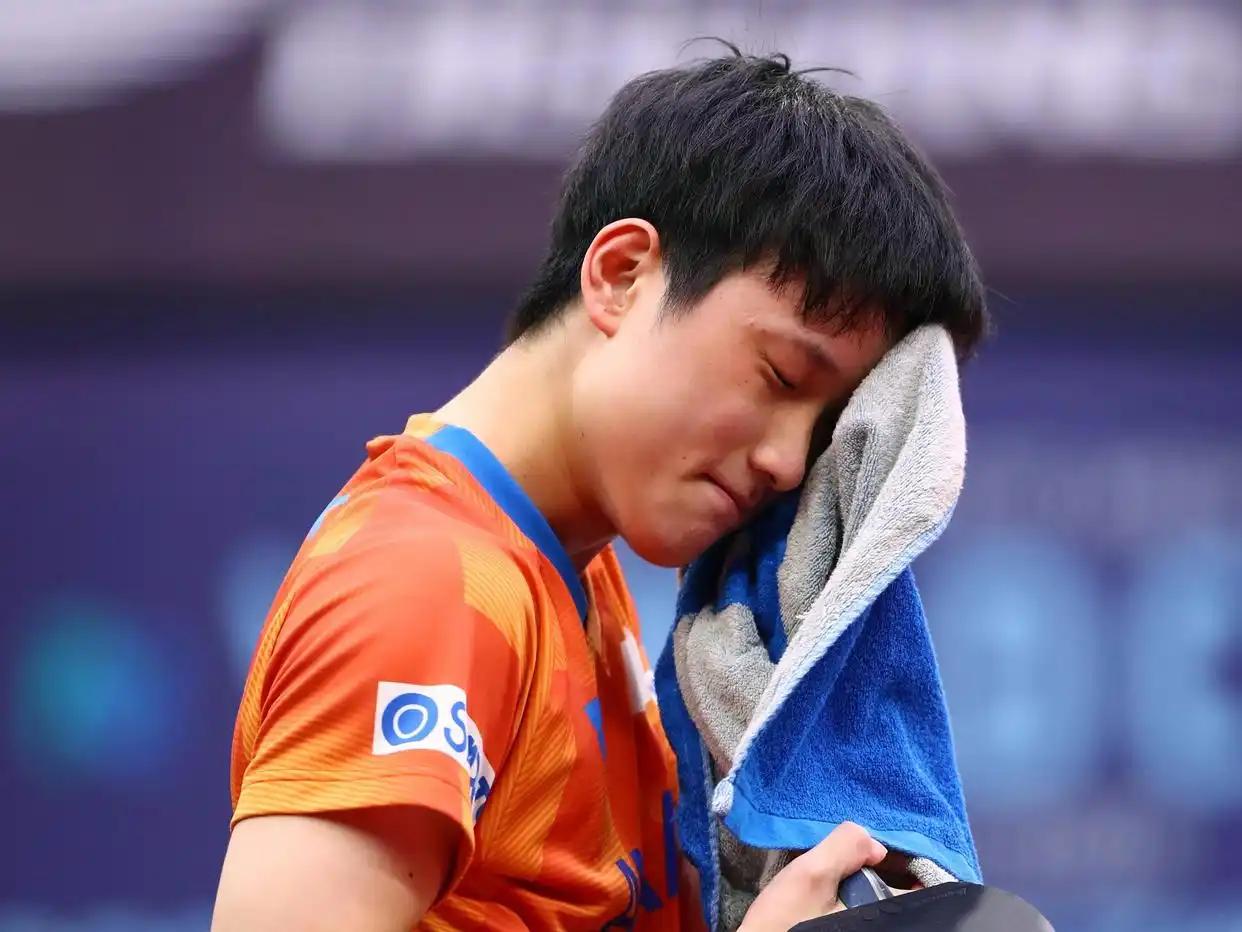 4-3，绝杀击败🇯🇵张本智和，4-0横扫卡尔伯格，世界杯冠军雨果，奥运会亚军
