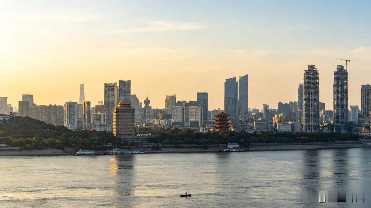 中部六省群雄逐鹿，为何武汉稳居榜首？核心看国家权威定位。根据国务院最新批复的国土