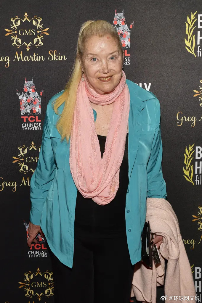 【，终年84岁】据多家外媒报道，曾凭借电影《安娜》提名奥斯卡金像奖最佳女主角的好