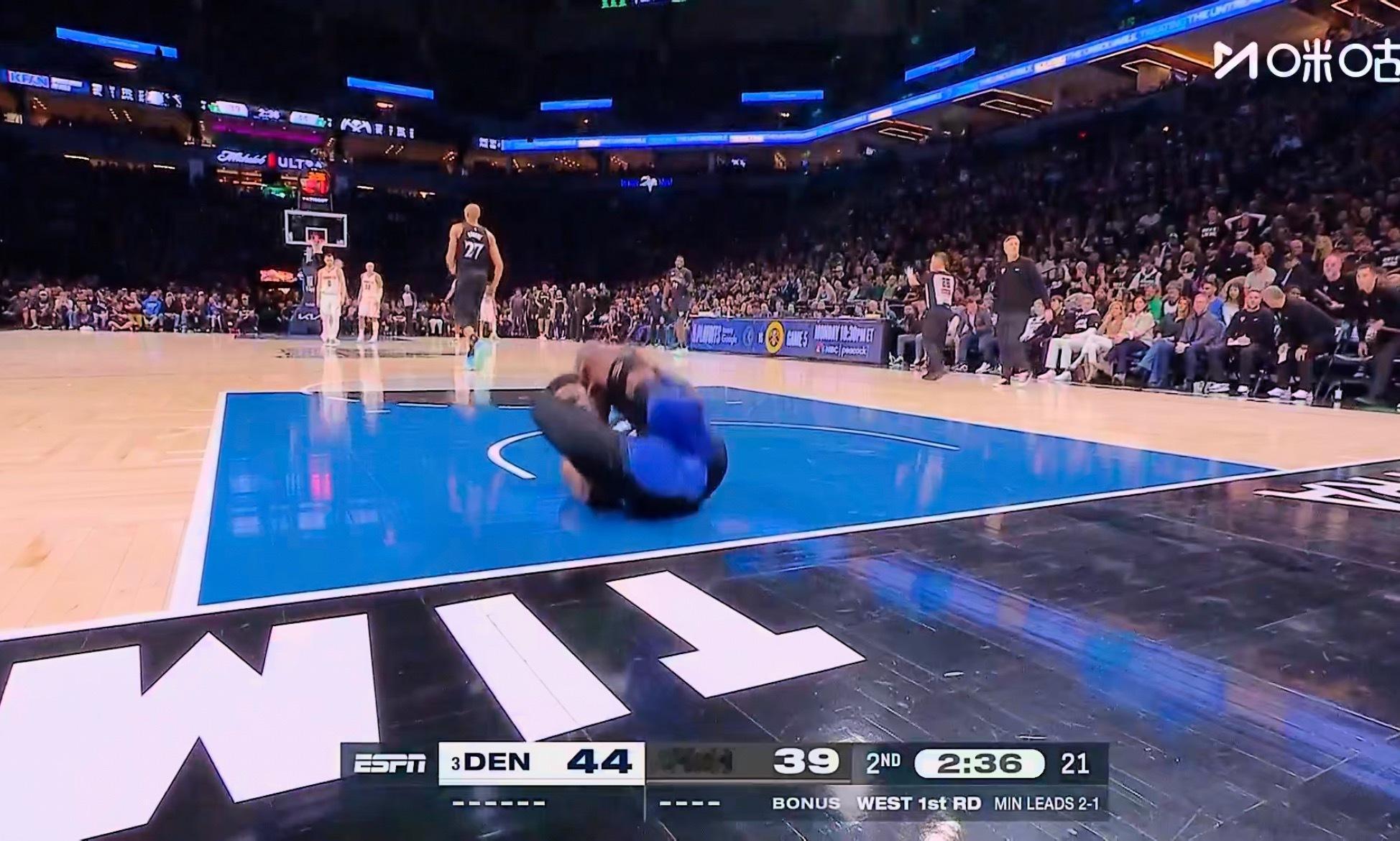 爱德华兹非常痛苦，森林狼要完了……掘金vs森林狼