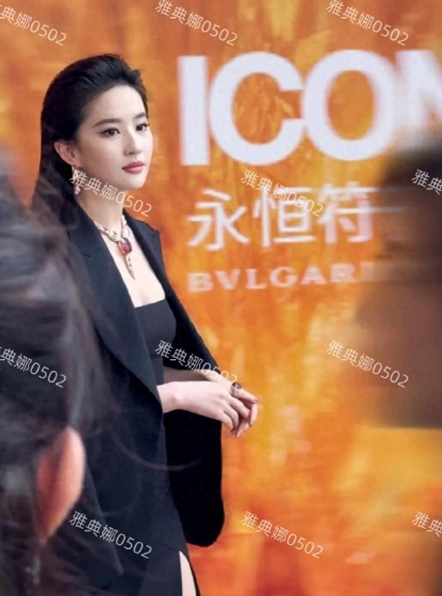 刘亦菲神仙姐姐的美名不是白叫的，她今天又美出了新高度太惊艳了