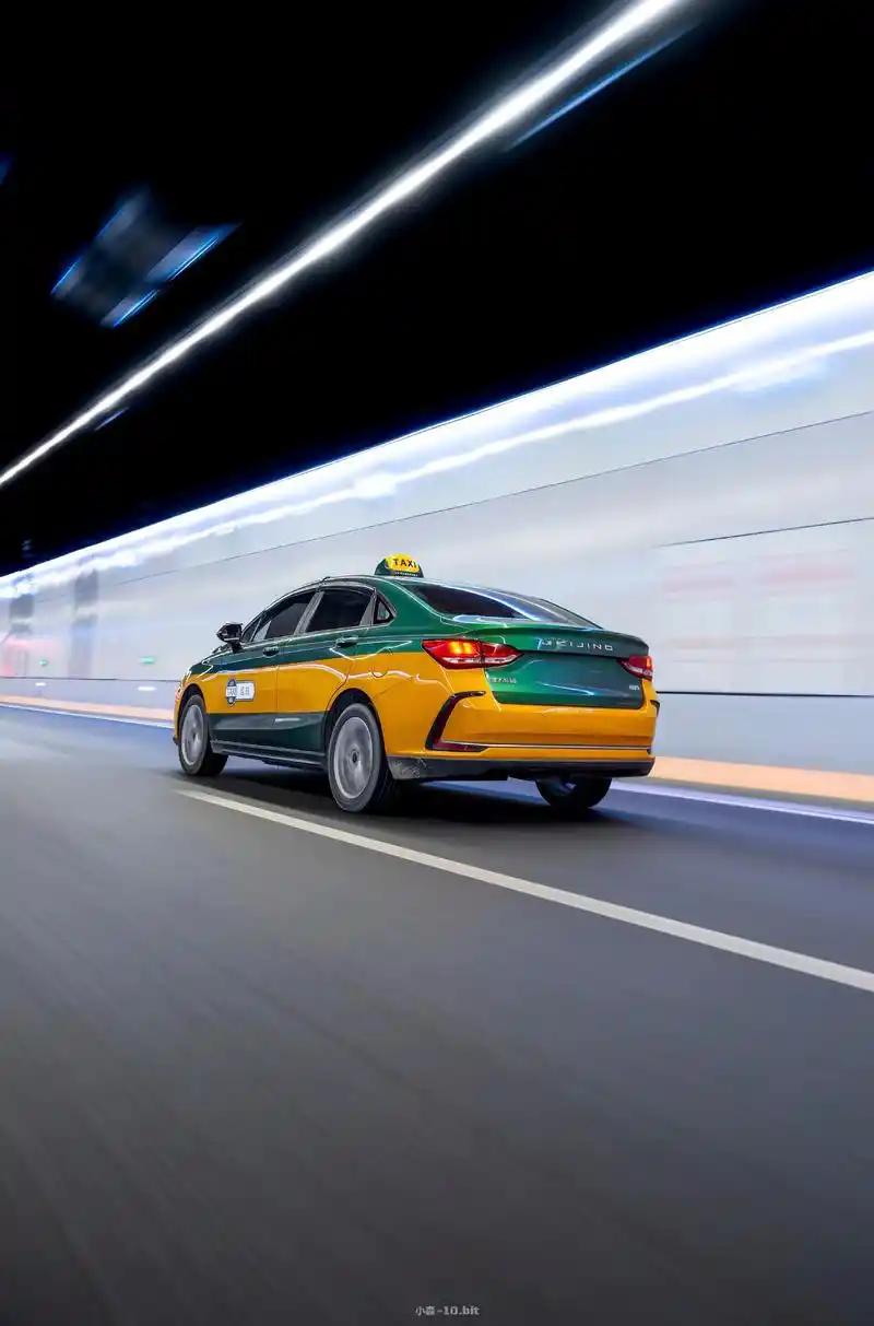 为什么比起出租车，现在人更爱打网约车？答案扎心又现实。曾经的行业标杆，如今口碑彻