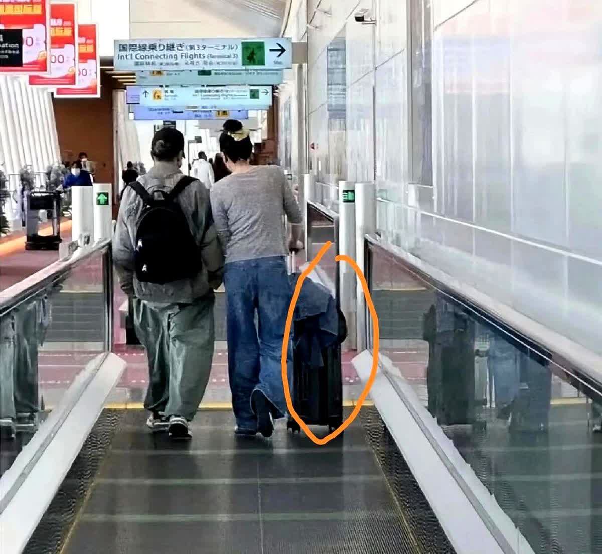 看了谢霆锋跟王菲出游的新闻，我问老公为什么这么多年了谢霆锋还是很爱王菲。