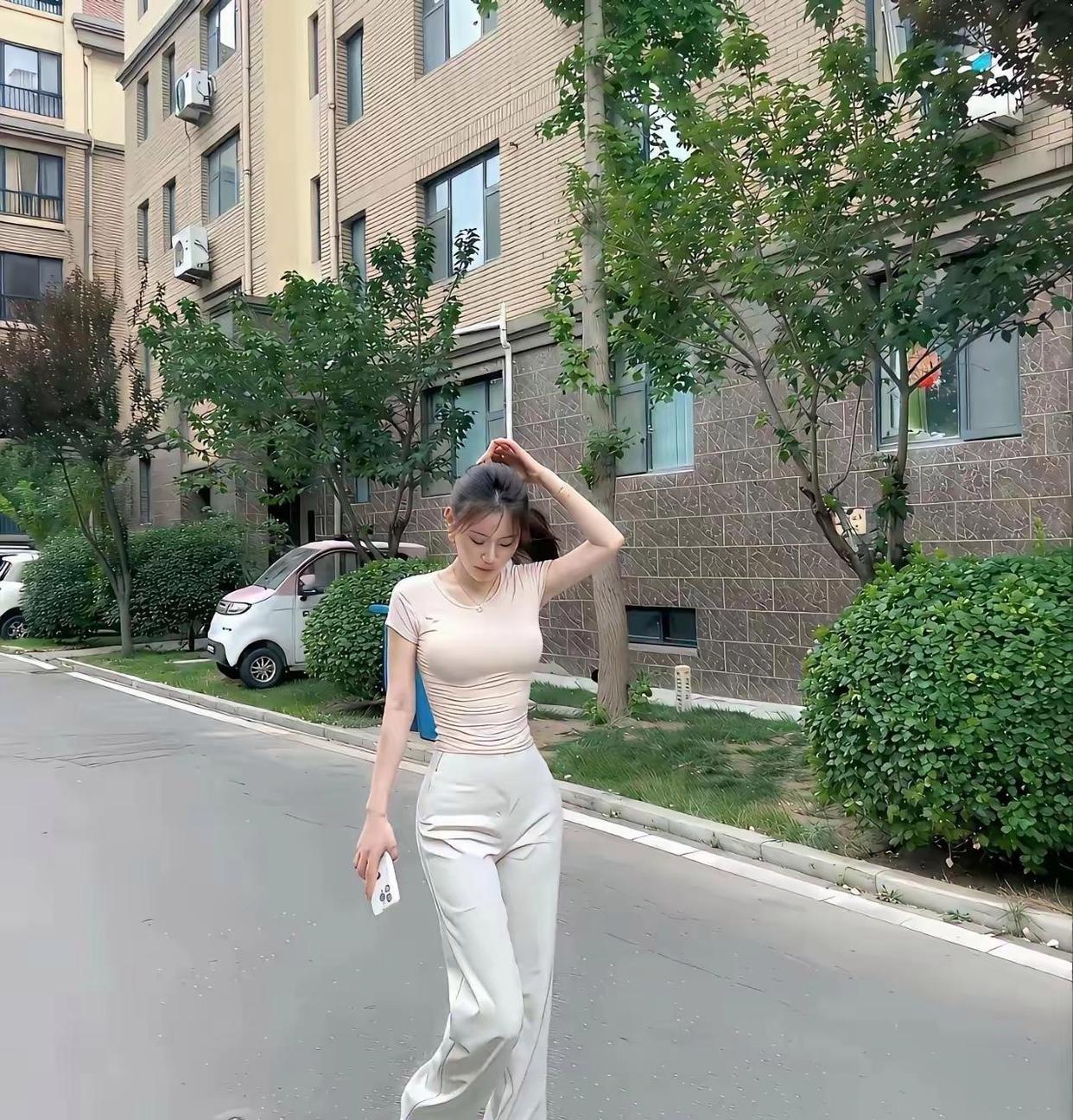每天锻炼，只为一个好身材！