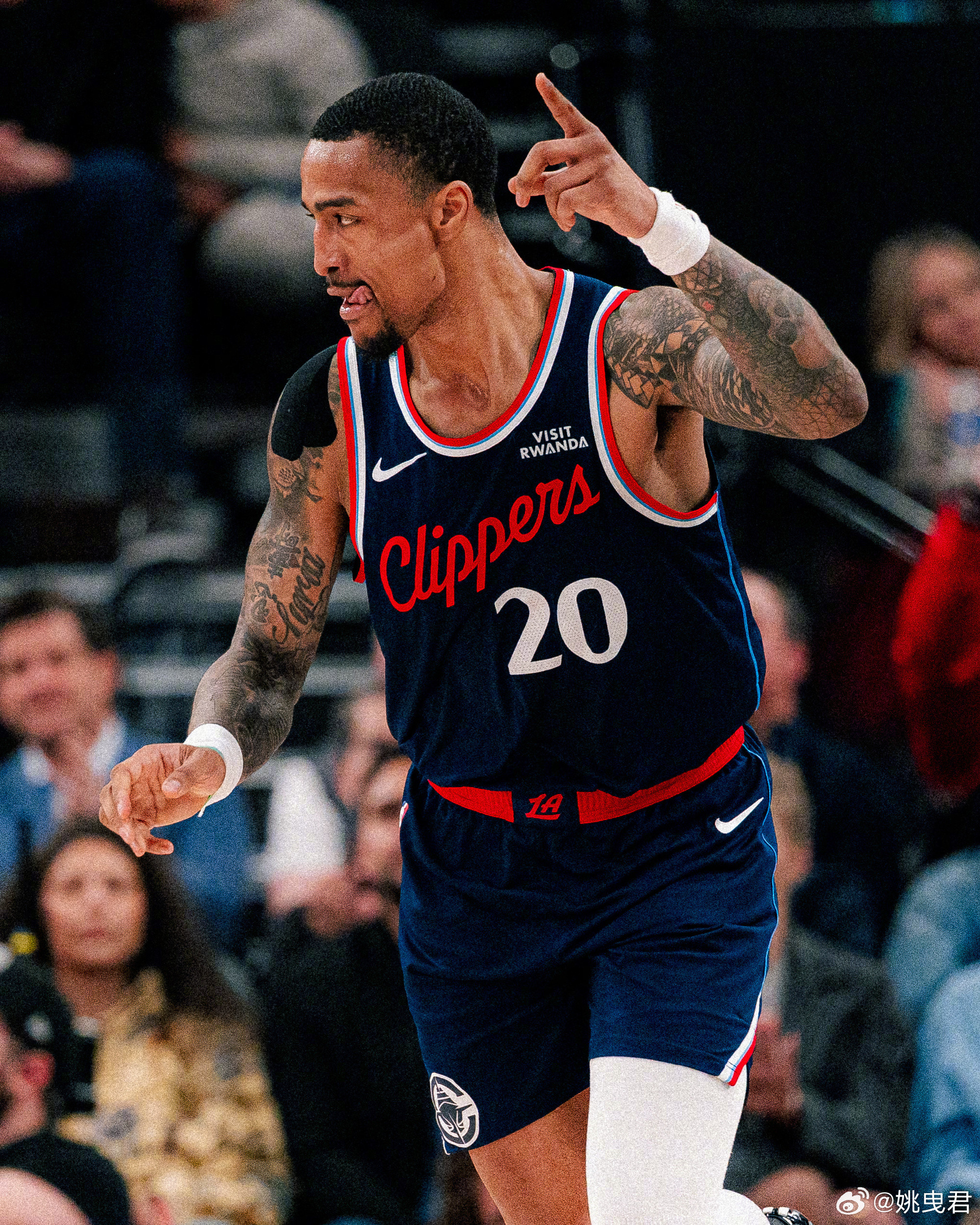 洛杉矶快船战猛龙快船队急需科林斯的复出，从回到主场战黄蜂时的疲劳、到战奇才时的腹