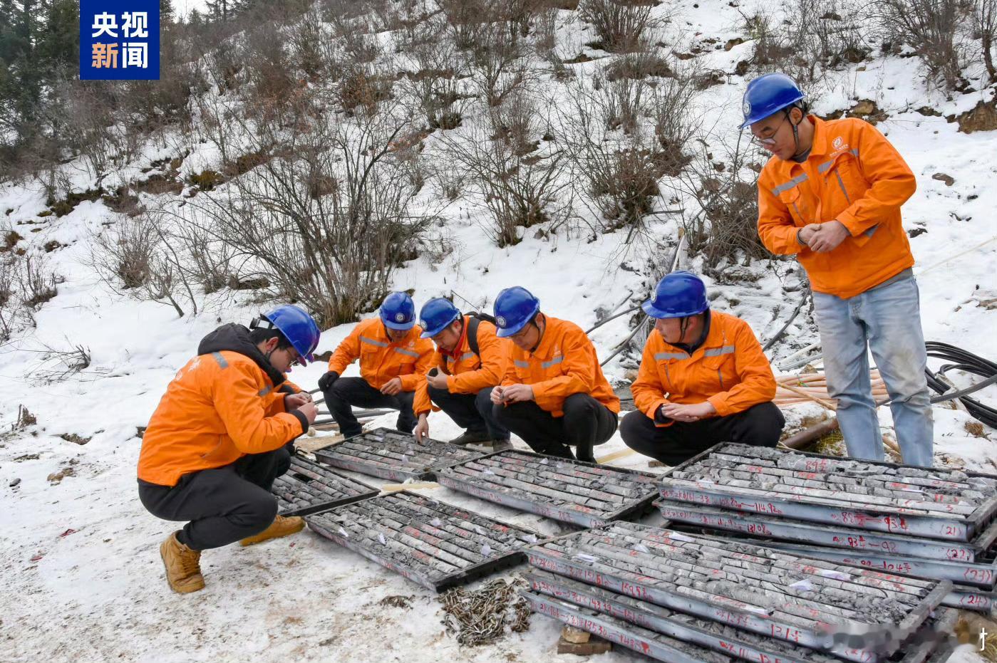 黄金四川最大金矿来了四川最大金矿超80吨金价【四川特大型大金矿出现了！四川最大