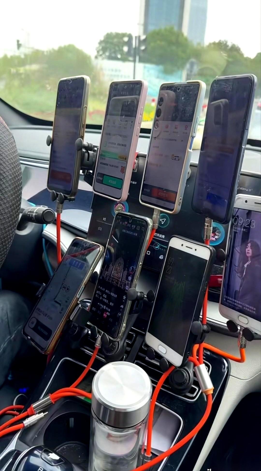 方向盘上握了15个小时，手机屏幕上显示流水500块。你猜最后揣进我兜里的，还剩