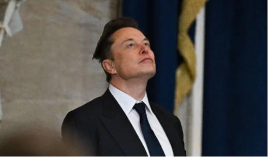 很明显，马斯克已经急眼了。SpaceX确认与xAI合并：合并后股价为527美