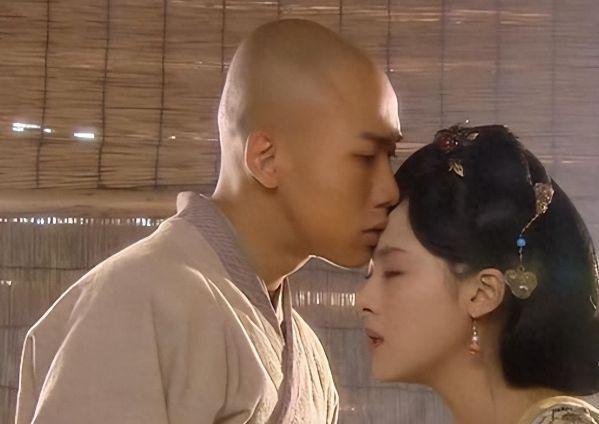 640年，李世民将15岁女儿嫁给宰相儿子。洞房花烛夜，喜上眉梢的新郎走向床边，谁