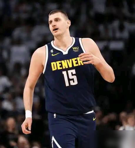 刚3-0横扫森林狼，湖人掘金却拼着输球抢着当老四？本赛季湖人三战血虐森林狼，