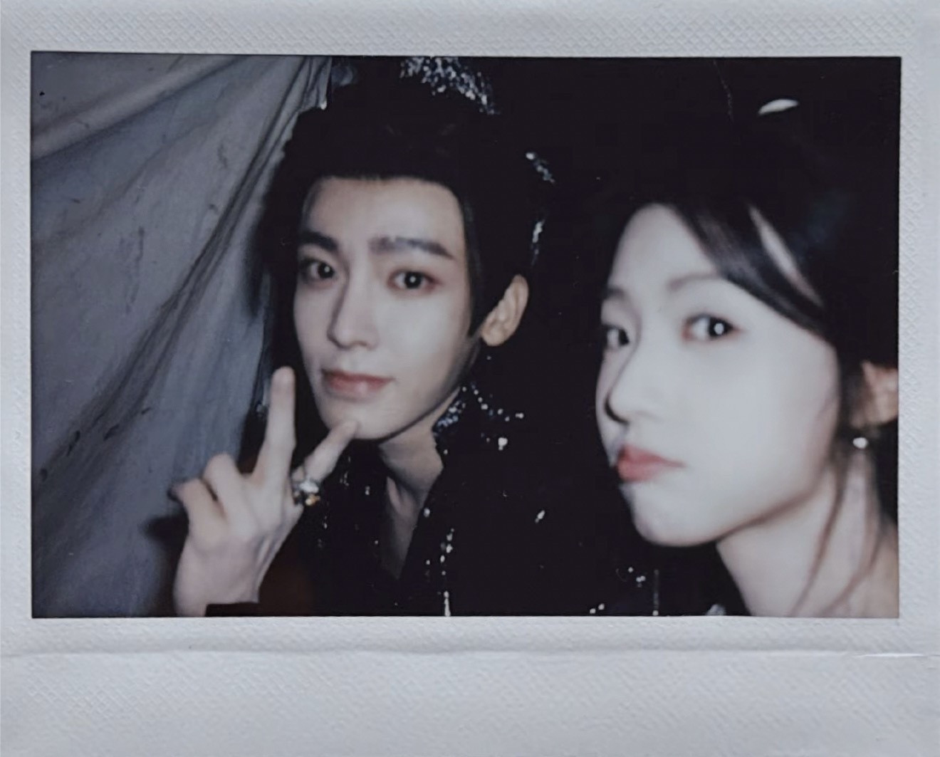 入青云太棒惹侯明昊和卢昱晓太棒惹第一次看噜噜晓的剧，是非常可爱真实的女孩子没