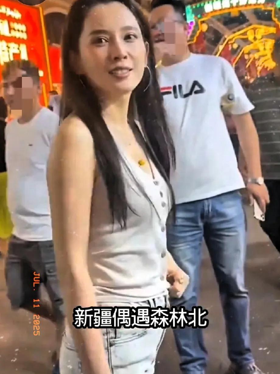 森林北没有美颜滤镜的加持果然也是很显老了宁静说得太对了森林北真的很爱汪峰，