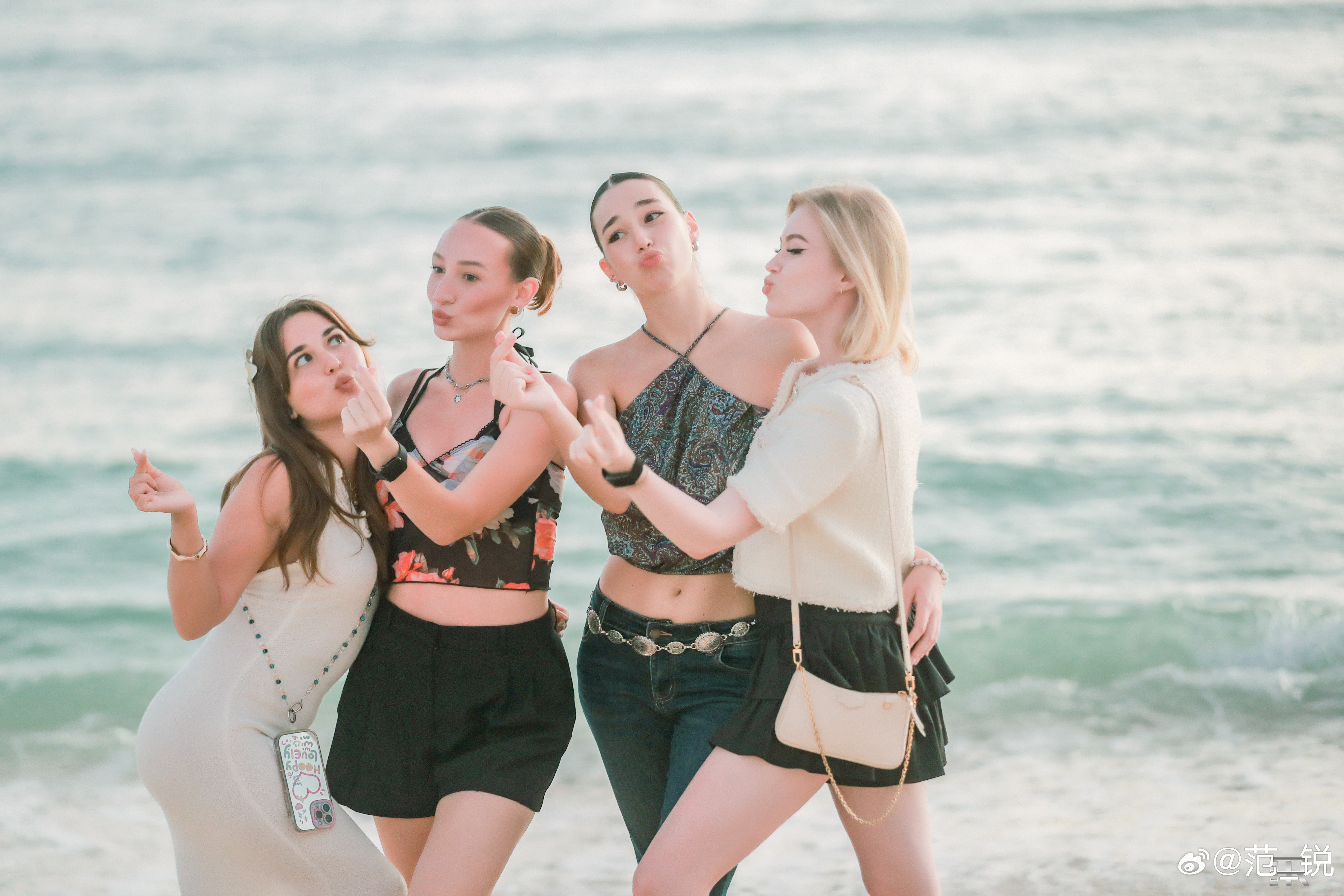 街拍 摄影 时尚摄影 时尚街拍 模特 美女三亚约拍比基尼外国模特好几个歪果仁