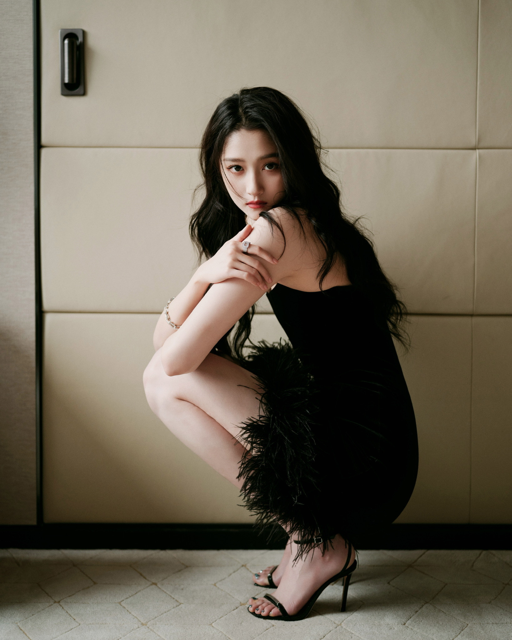 关晓彤关晓彤这才是我的衣服关晓彤大长腿👠​​​