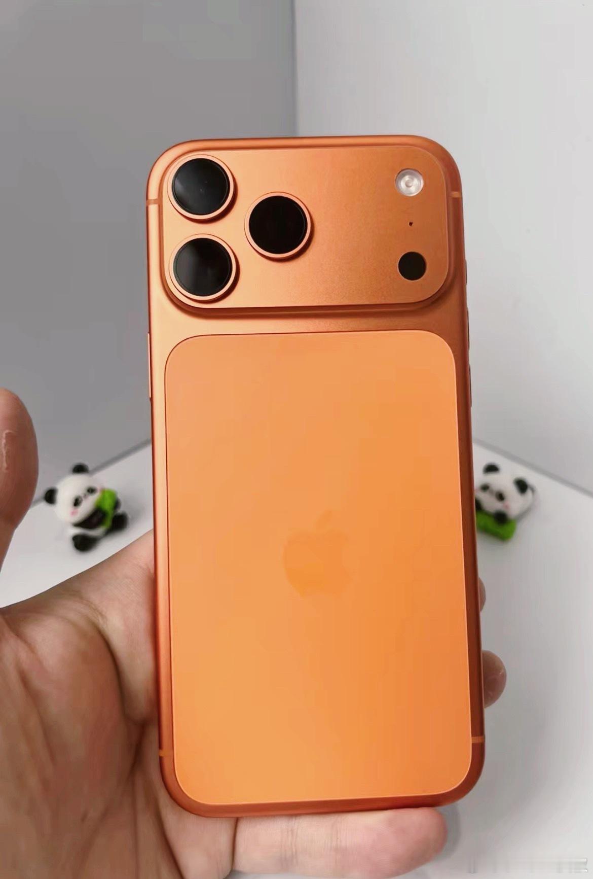 目前各方面消息都表示这一波iPhone18Pro系列的销量成功翻倍，但身