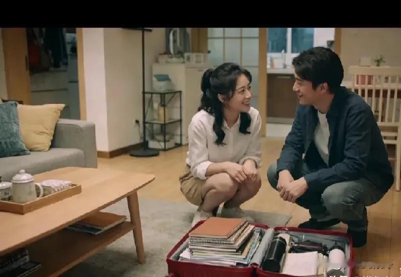 合租满三年的女室友突然说要回老家相亲，我顺口逗她玩：“要不干脆嫁给我得了？”没想