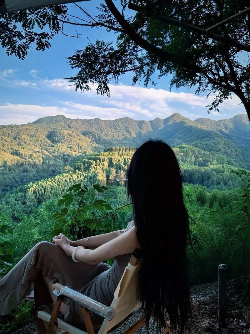 网上很火的一段话：婆家人说你自私，就是没占到你的便宜。说你强势，就是你有主见