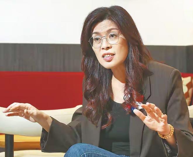 郑丽文有高度智慧，将民进党、赖清德喊了上10年的口号，改了一个字，就改变了国民党