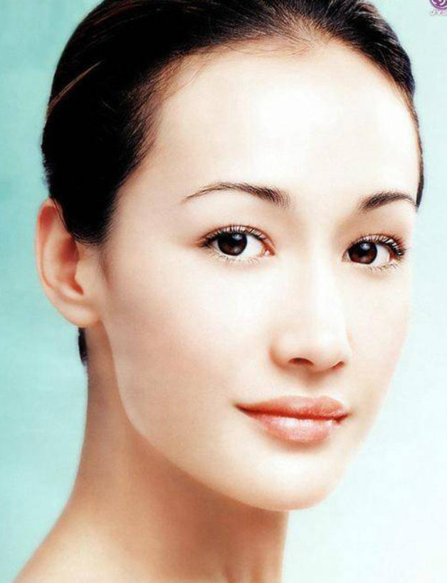 还有人记得MaggieQ吗？小时候看她力士广告觉得她好漂亮，很多人也从《赤裸特