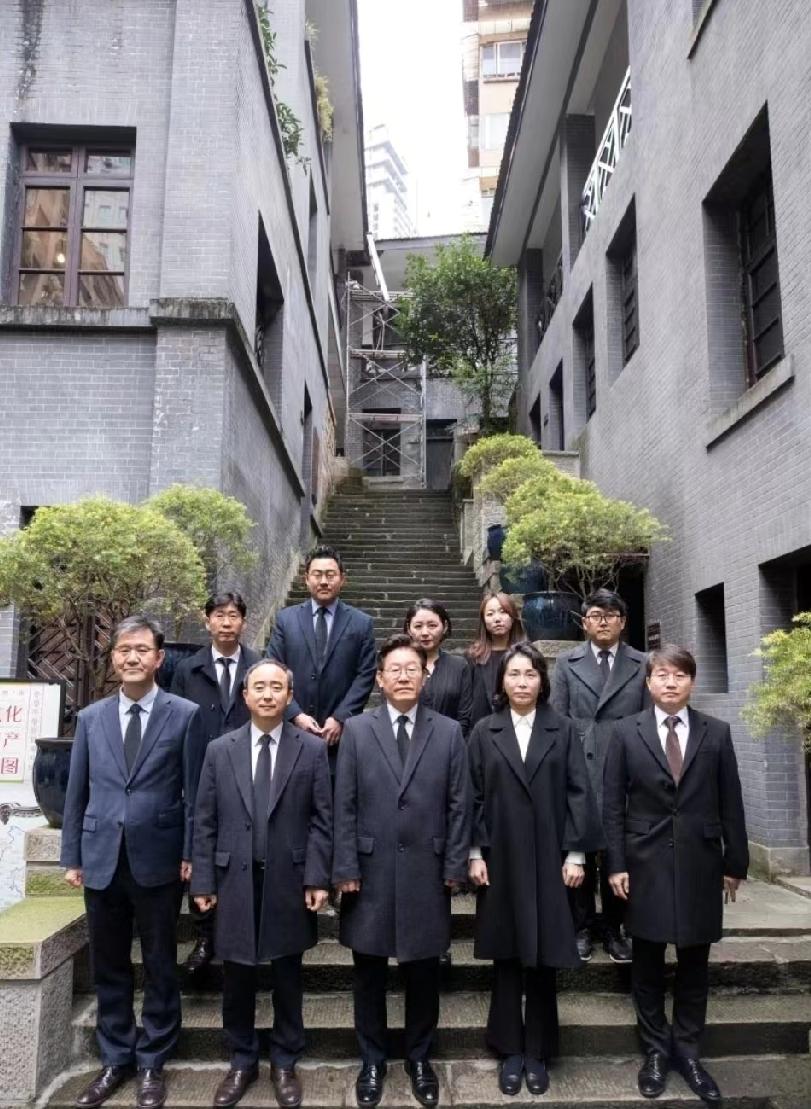 李在明再访临时政府旧址，背后有啥深意？原来他和夫人早来过中国，还看过重庆的旧