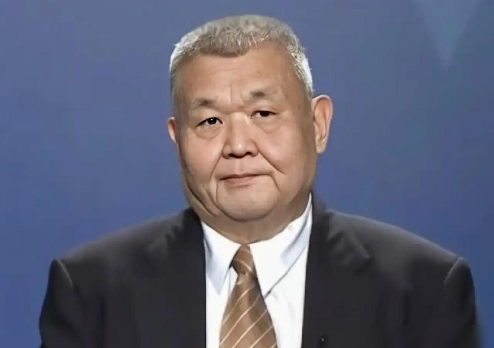 台湾时事评论员黎建南先生呼吁国民党主席郑丽文。前台湾地区领导人，原国民党主席马英