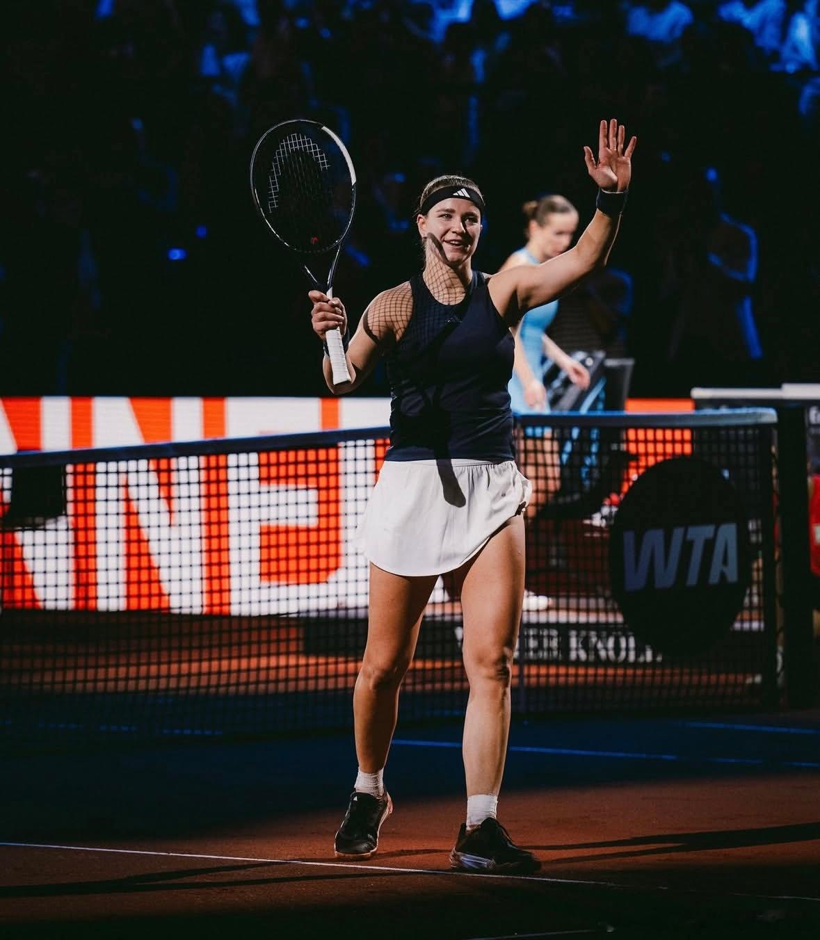 穆霍娃！斯图加特500赛亚军🥈赛后颁奖仪式发言：莱巴金娜，你太出色了toog