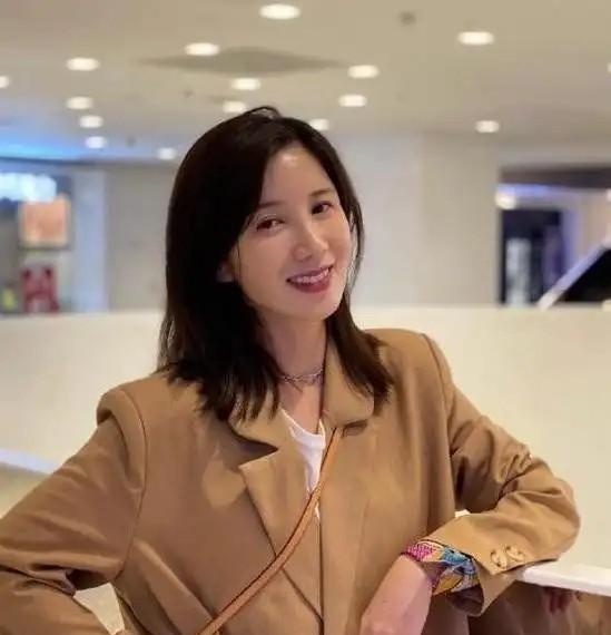 黄景瑜的前妻真是不消停啊！许荔莎锤许凯，她又跑出来说黄景瑜，还用许凯内涵黄景瑜
