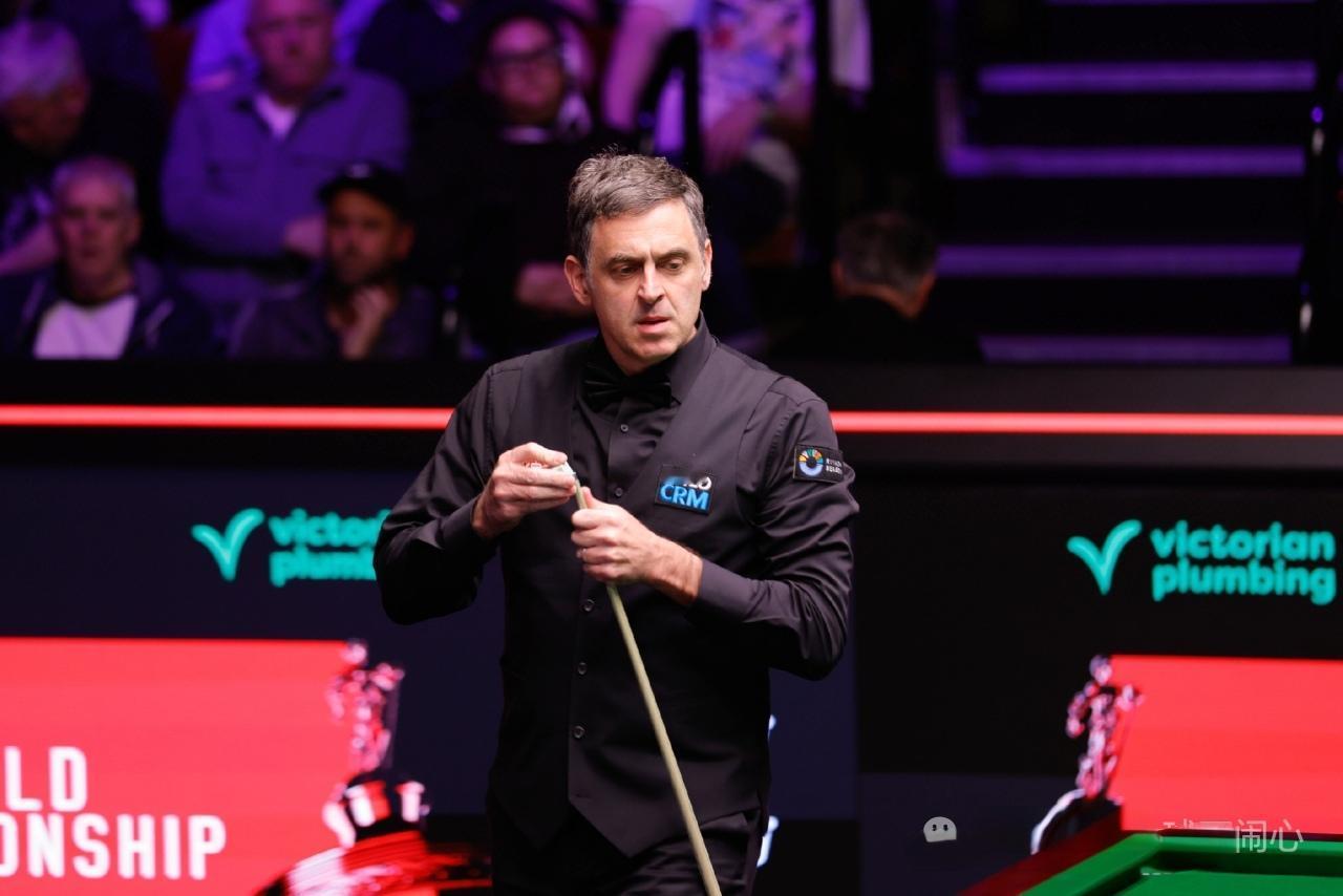 北京时间4月27日凌晨，斯诺克世锦赛刚刚结束了一场1/8决赛第2阶段，7届世锦赛