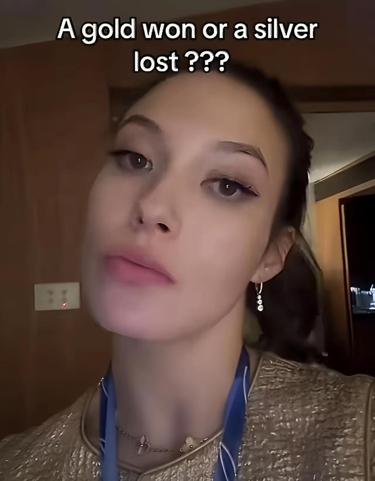 谷爱凌又上热搜了，老美又坐不住了，现在全球的粉丝都在为她疯狂。获得金牌后，她外