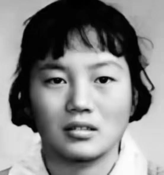 1968年，在忆苦思甜大会上，贫农卢兆东痛斥家史：“俺家3代讨饭，3辈没媳妇，3