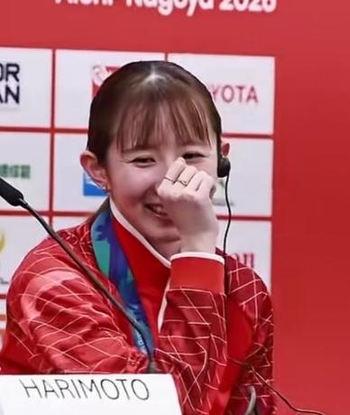 孙颖莎赛后发言，太逗了孙颖莎说，我和早田希娜其实较量了20多次了，每一次都是4