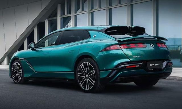 比亚迪"王炸"来了！这台中国GT让保时捷彻夜难眠，续航破千只是开胃菜