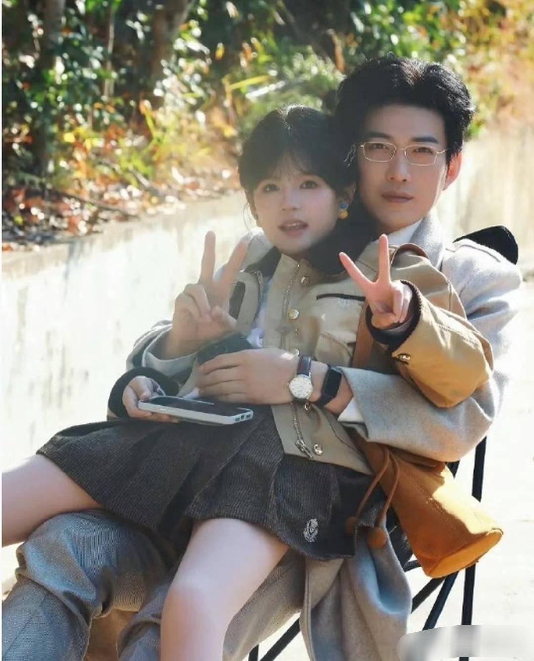 现在的短剧真的是越来越离谱了，这是在搞什么啊。是不是两个人是情侣啊，才会这样子。