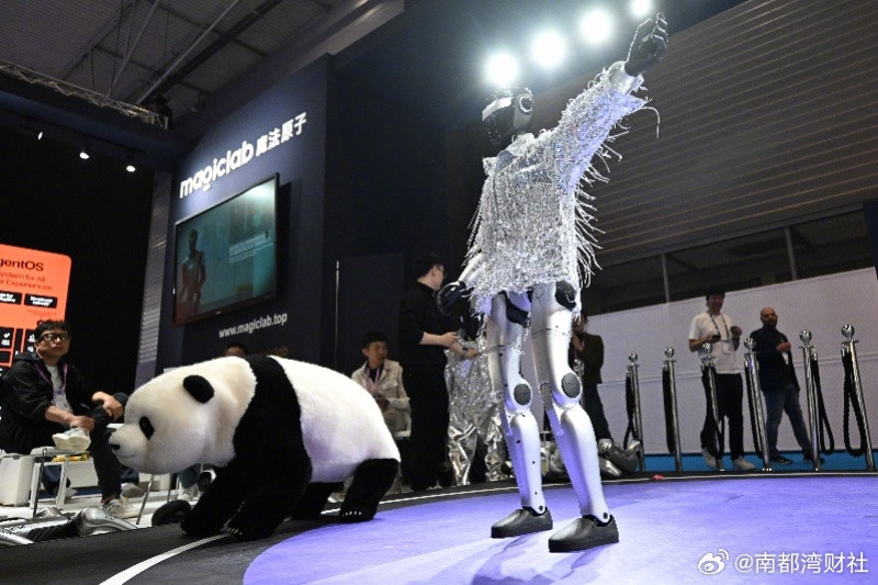 春晚明星企业创始人离职创业，魔法原子上市计划能否如期？