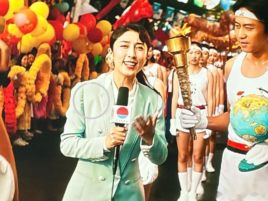 哈哈哈看银河补习班，这是张小婉吗？​​​