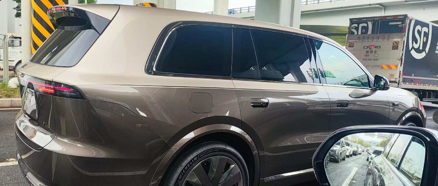 理想L9Livis真车，你发现了什么信息？