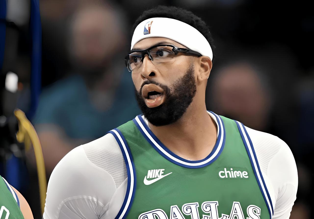 浓眉尴尬了，没有球队愿意接手他！今日，据记者Bontemps的报道，目前联盟各