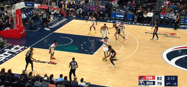 杨瀚森这波操作太炸了！直接把开拓者主教练斯普利特给征服得明明白白！今天开拓者